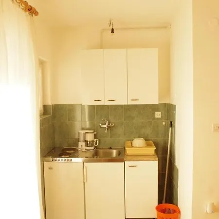 In With Sea View, Balcony, Air Conditioning, Wifi Apartman Tisno