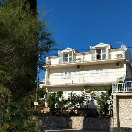 Apartman In With Sea View, Balcony, Air Conditioning, Wifi Tisno