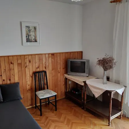 In With Sea View, Balcony, Air Conditioning, Wifi Apartman *