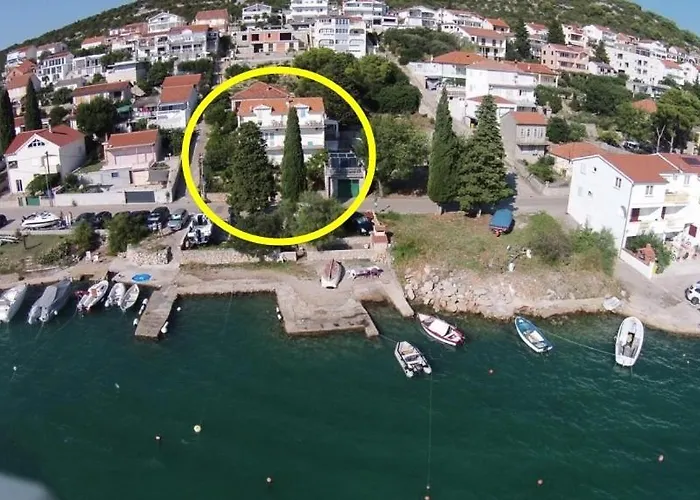 In With Sea View, Balcony, Air Conditioning, Wifi *