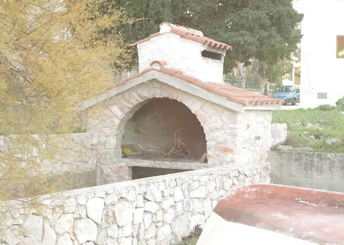 In With Sea View, Balcony, Air Conditioning, Wifi Appartamento