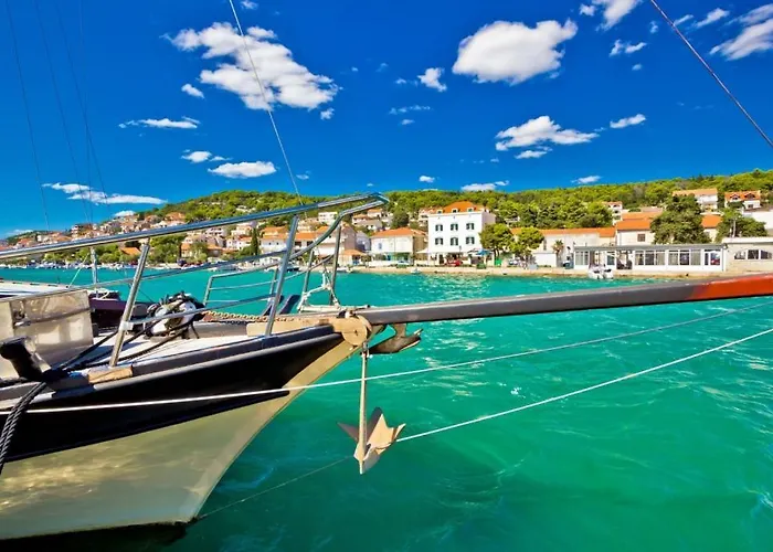 In With Sea View, Balcony, Air Conditioning, Wifi