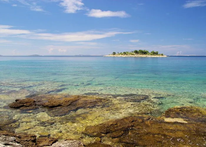 In With Sea View, Balcony, Air Conditioning, Wifi Apartamento Tisno