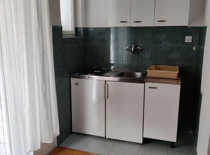 In With Sea View, Balcony, Air Conditioning, Wifi * Tisno